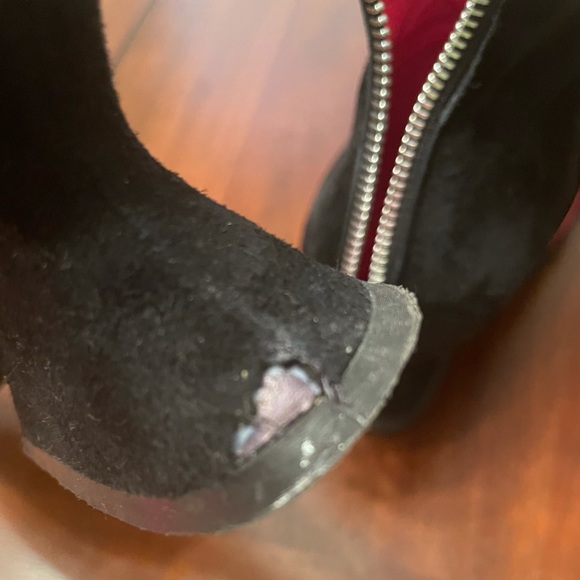 RARE Black Radio Dorateymur Suede Boots - Picture 10 of 10